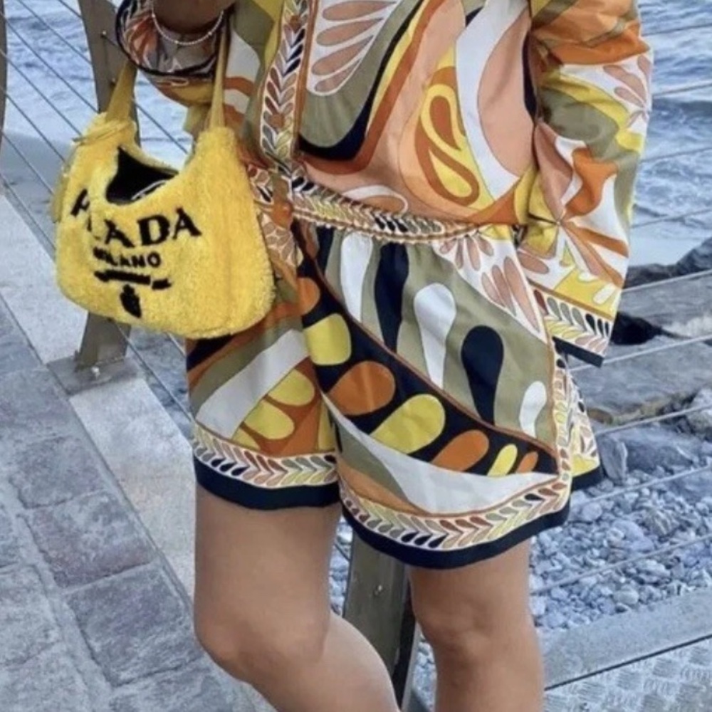 Not for sale ZARA Shorts Abstract Retro Print Shirt (item #A17) - Picture 9 of 15